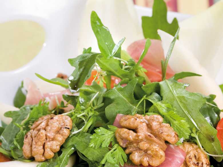 Rucolasalat mit Walnüssen und Birnen