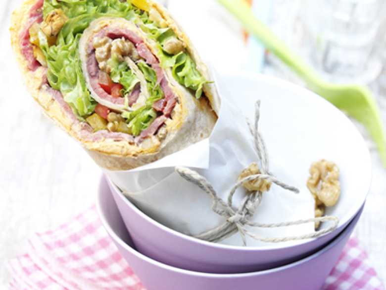 Roastbeef-Wraps mit Walnüssen